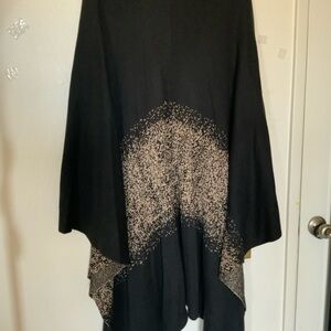 Charlie Paige Black and Cream Poncho